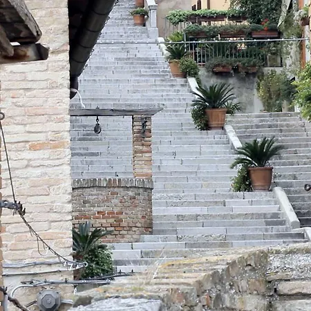 Palazzo Meraviglia Diffuso 호텔 3*